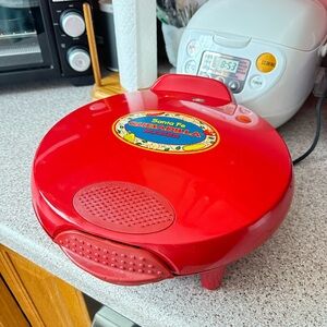Salton Santa Fe Non-Stick Quesadilla Maker QM2SFR